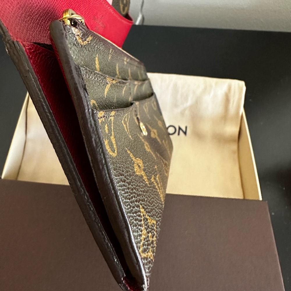 Louis Vuitton Wallet - Picture 6 of 13